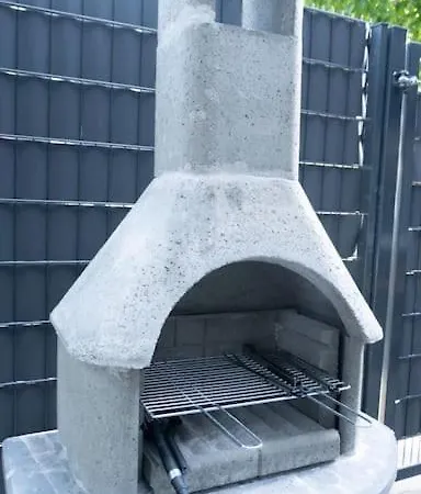 Stylish With Terrace For Up To 6 People Bochum