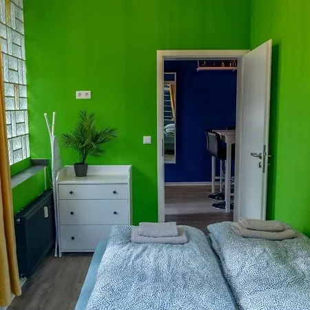 Apartment Stylish With Terrace For Up To 6 People *