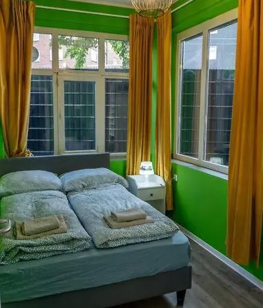 Stylish With Terrace For Up To 6 People Apartament Bochum