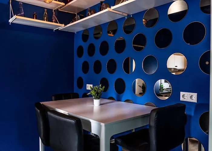 Stylish With Terrace For Up To 6 People شقة