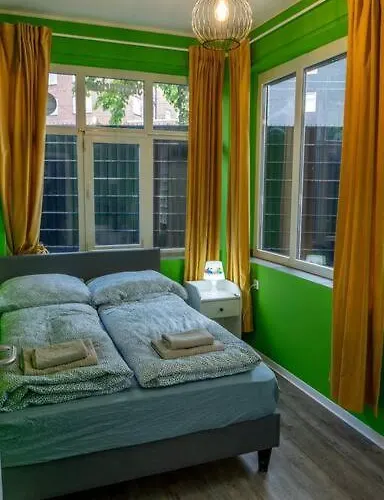 Stylish With Terrace For Up To 6 People شقة بوخوم