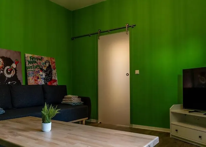 Stylish With Terrace For Up To 6 People