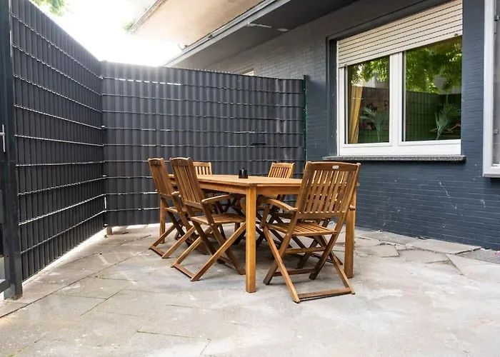 Stylish With Terrace For Up To 6 People * بوخوم