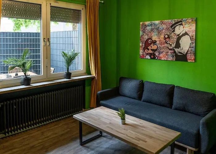 Stylish With Terrace For Up To 6 People شقة *