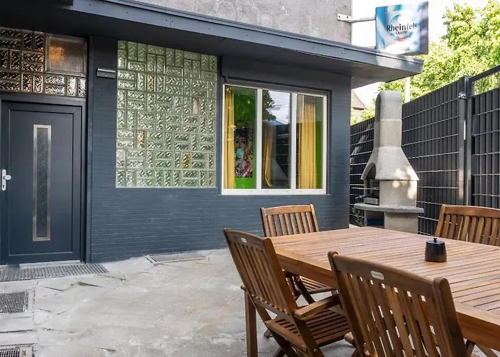 Stylish With Terrace For Up To 6 People Bochum